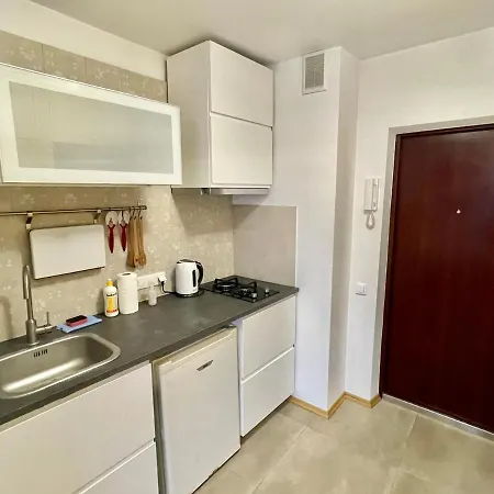 Super Rondo Onz Metro Nowe Wifi 300 Mb/s Aircondition Netflix Spotify Daire *