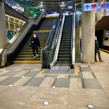 דירה Super Rondo Onz Metro Nowe Wifi 300 Mb/s Aircondition Netflix Spotify *