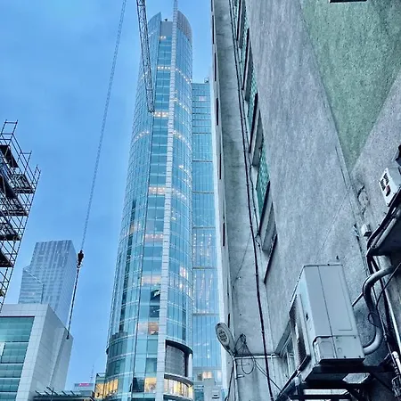 Super Rondo Onz Metro Nowe Wifi 300 Mb/s Aircondition Netflix Spotify * ורשה