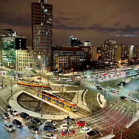 Super Rondo Onz Metro Nowe Wifi 300 Mb/s Aircondition Netflix Spotify Apartmán