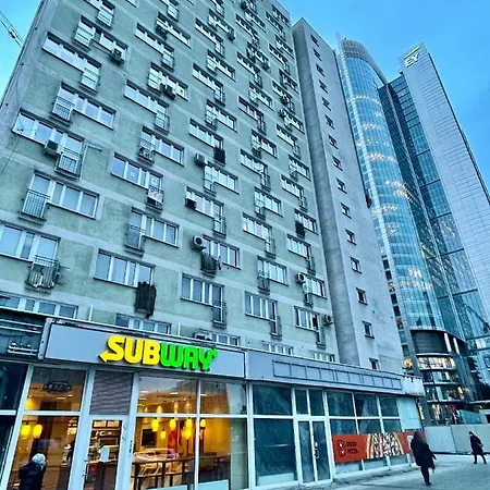 Super Rondo Onz Metro Nowe Wifi 300 Mb/s Aircondition Netflix Spotify * Warsaw