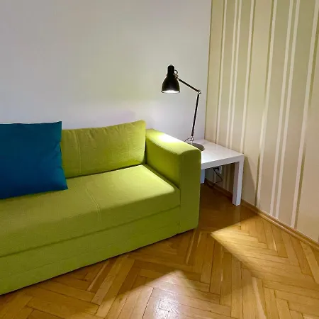 Super Rondo Onz Metro Nowe Wifi 300 Mb/s Aircondition Netflix Spotify