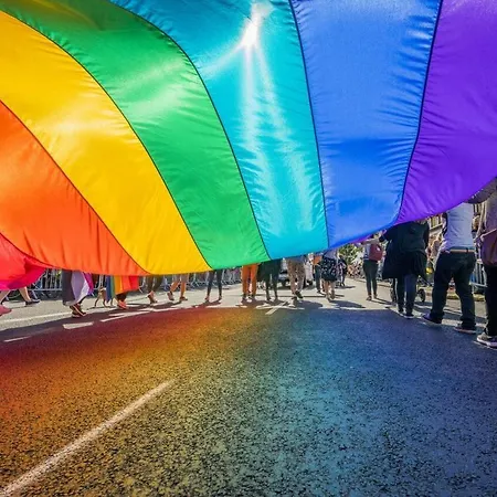 Super Rondo Onz Metro Nowe Wifi 300 Mb/s Aircondition Netflix Spotify Varšava