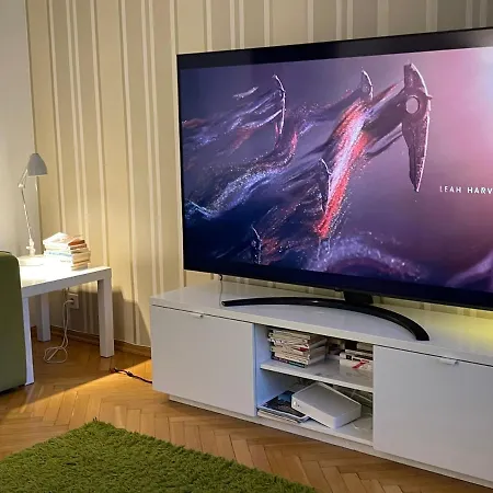 Super Rondo Onz Metro Nowe Wifi 300 Mb/s Aircondition Netflix Spotify * Warsaw