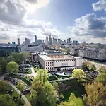 Super Rondo Onz Metro Nowe Wifi 300 Mb/s Aircondition Netflix Spotify דירה ורשה